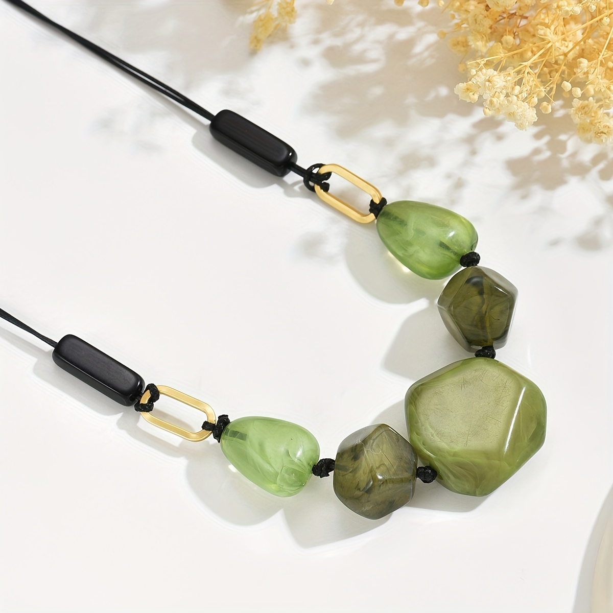 Vintage Style Bohemian Beaded Necklace with Irregular Resin Beads